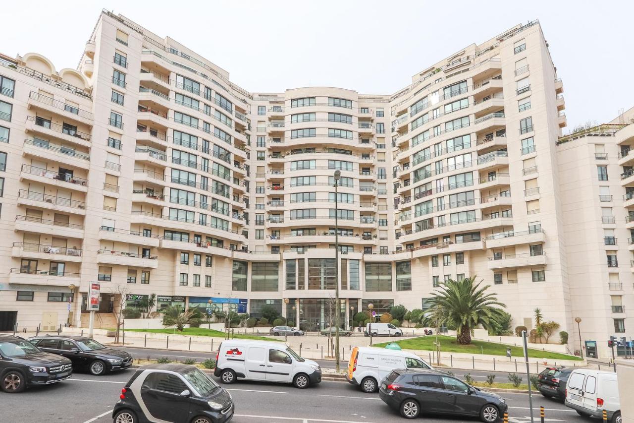 Vita Portucale ! Modern Apartment With Garage Lisboa المظهر الخارجي الصورة